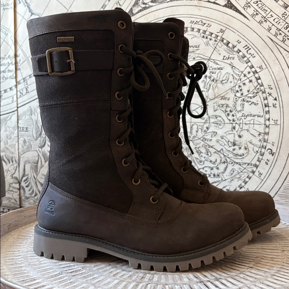 Kamik Rogue Size 8 Brown Lace-Up Winter Boots 10 inches tall